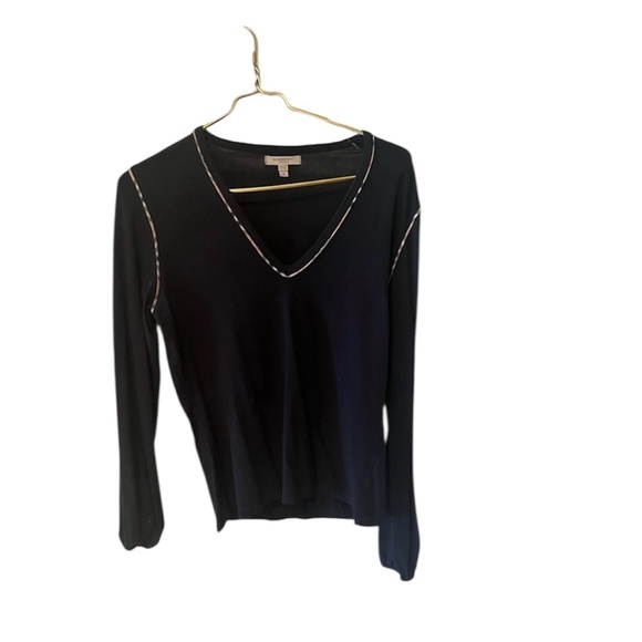 Burberry long sleeve top. Size M and great condition. Classic & comfortable! - Picture 1 of 6